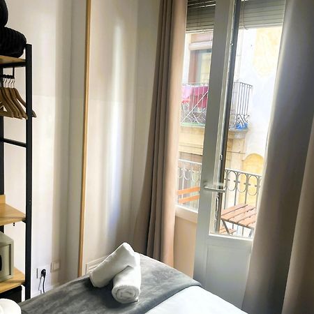 Hostal La Palmera Barcelona Ngoại thất bức ảnh
