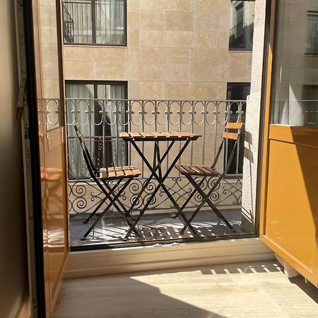 Hostal La Palmera Barcelona Ngoại thất bức ảnh